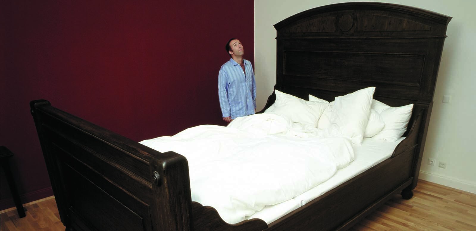 Hotelzimmer mit Einzelbett im Arte Luise Kunsthotel