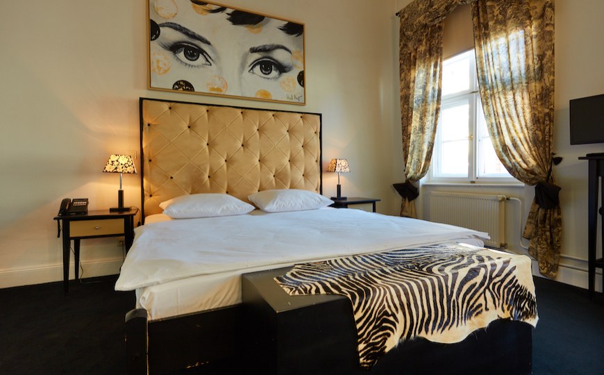 Ein Glamour Zimmer im Arte Luise Kunsthotel