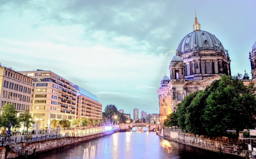 Berliner Dom an der Spree in Berlin